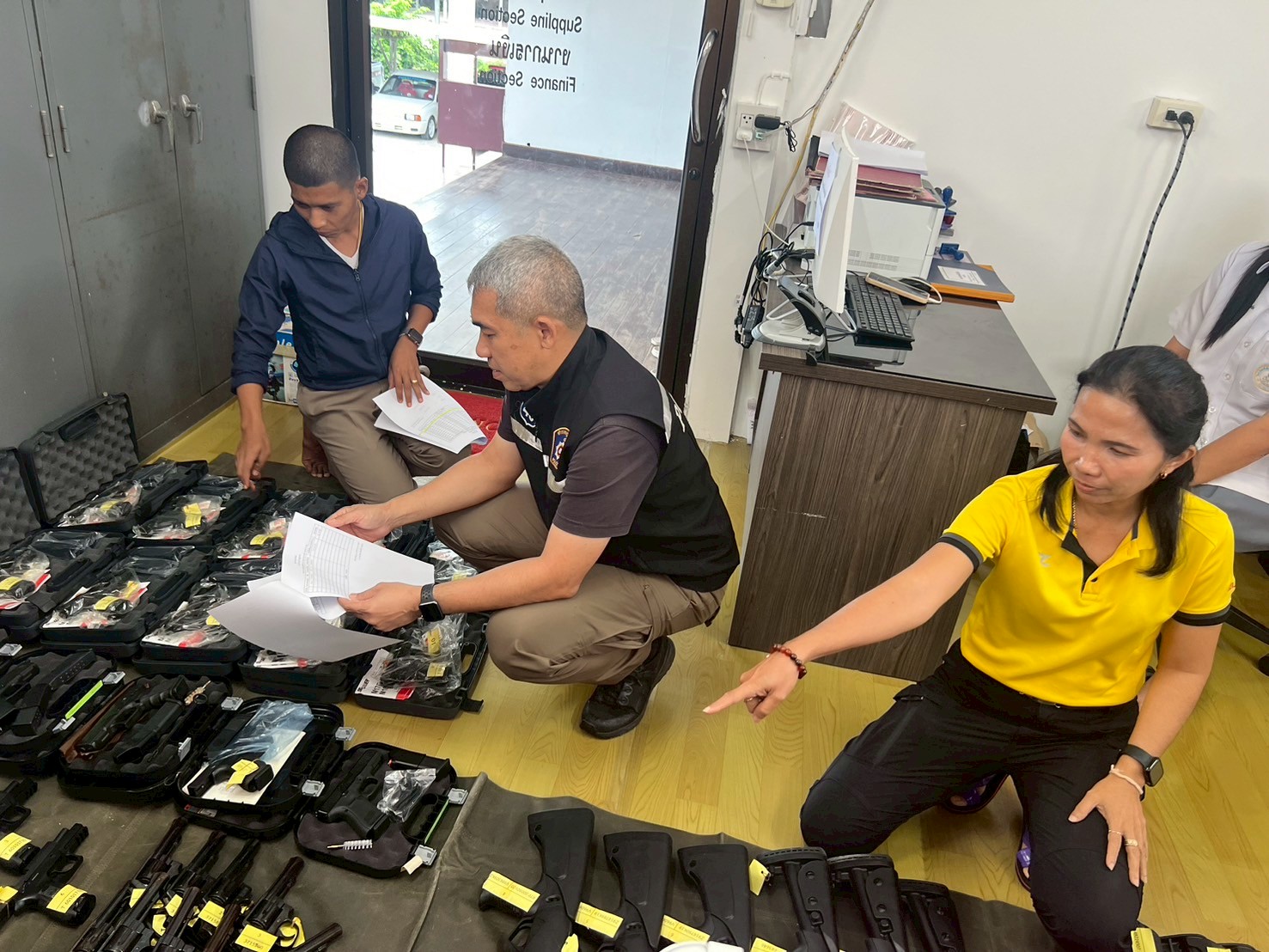 LINE_ALBUM_ตรวจปืนหลวง_250424_9